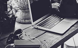 华体会公司-塔克33+6桑普森17分 广厦38分大胜江苏迎7连胜